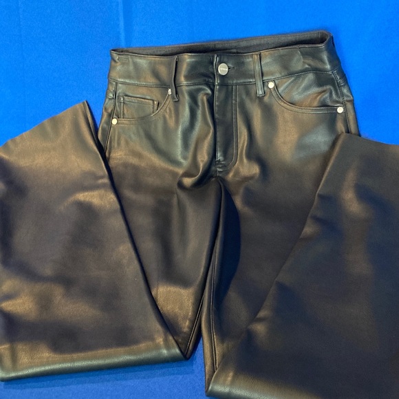 Express - Picture 2 of 4